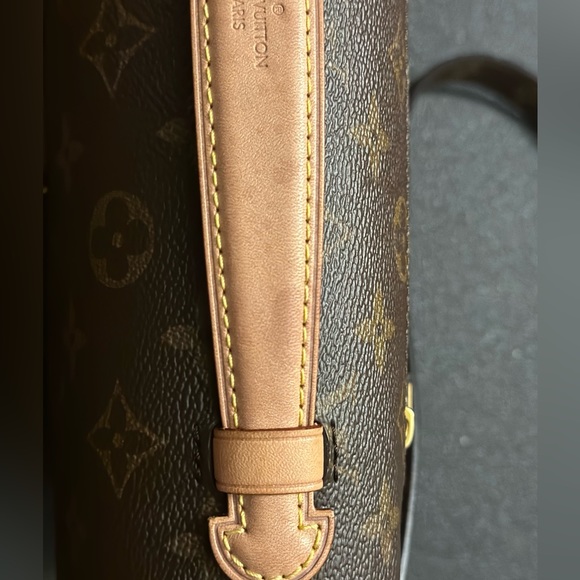Authentic Louis Vuitton Monogram Pochette Métis - Picture 7 of 16